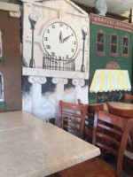 Bellmore Bagel Cafe inside