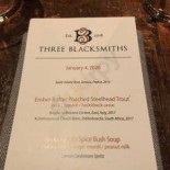 Three Blacksmiths Comida