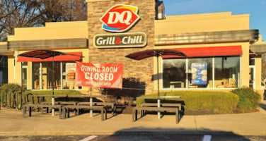 Dairy Queen inside