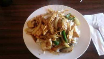 Somboune's Thai Chinese food