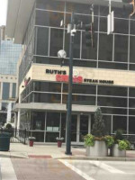 Ruth's Chris Steak House - Cincinnati outside