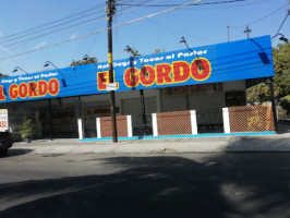 Hot Dogs Y Tacos Al Pastor El Gordo outside