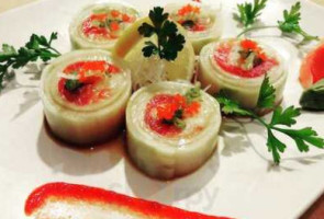 Hana Yori Sushi Grill food