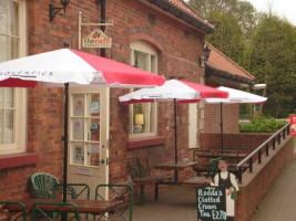 The Cafe In Sherwood Forest food