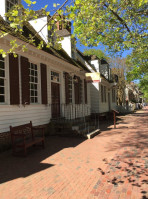 Shield's Tavern-colonial Williamsburg outside