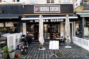 Ikura Sushi outside