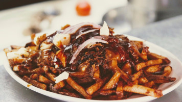 Hippi Poutine food