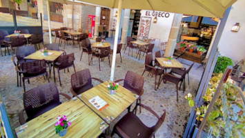 Petit-cafe El Greco inside