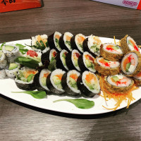 Sushi Hiro food