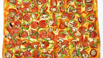 Pizzaville Pizza & Panzerotto food