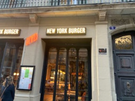 New York Burger Pelayo food