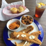 Dindie's Soul Food Comida