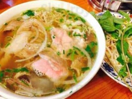 Pho Ca Dao Grill food