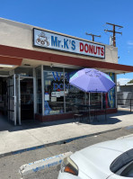 Mr. K's Donuts outside