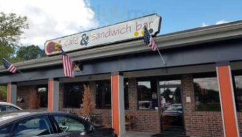 Bbi Sandwich outside