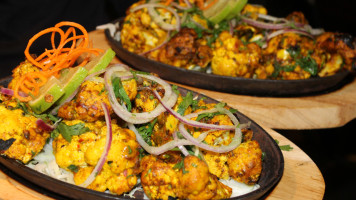 Lal Qila Restaurant food