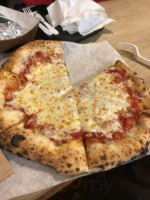 Pizzetta 408 food