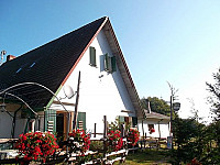 Rifugio Biancaneve outside