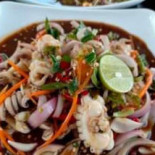 บ้านไร่พิพัฒน์ เลควิว Comida