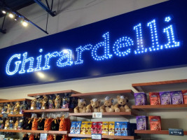 Ghirardelli Chocolate Outlet Ice Cream Shop food