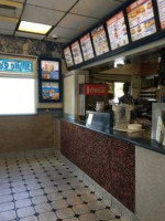 White Castle Louisville Cedar Springs inside