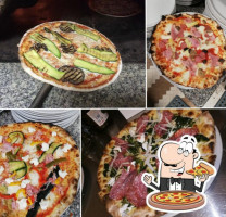 Pizzeria Al Bacio food