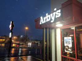 Arby's outside