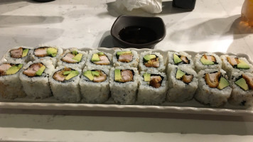 Sushi Hon food