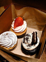 Sweet Avenue Bake Shop food