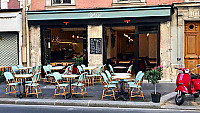 Partage Brasserie inside