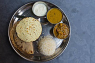 Kailash Bhojanalaya food