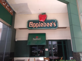 Applebee's inside