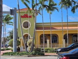 Pollo Tropical outside