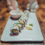 Back Door Monkey Comida