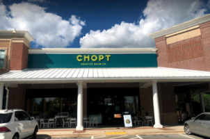 Chopt Creative Salad Co. outside