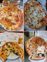 Pizzeria Del Cacciatore food