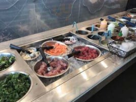 Mainland Poke Shop inside