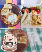 Las Cazuelas food