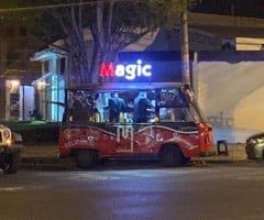 Magic Piq's outside