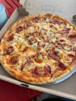 Christos Pizza food