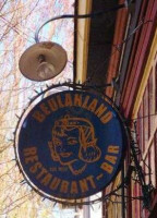 Beulahland Coffee Alehouse inside