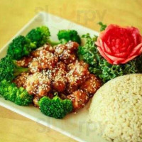 Shu Shu's Asian Cuisine food