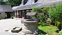 Auberge de Kerveoc'h outside