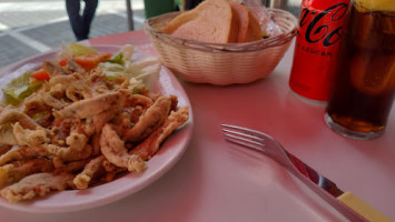 Cafeteria Cristina food