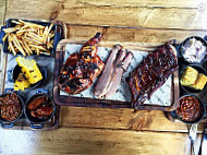 The Pit Smokehouse food