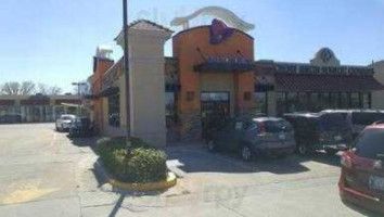 Taco Bell outside