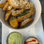 Catch 27 Comida