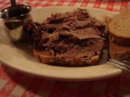 Tommy's Joynt  food