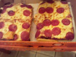 Little Caesars Pizza food