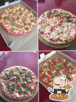 Tony’s Pizza food